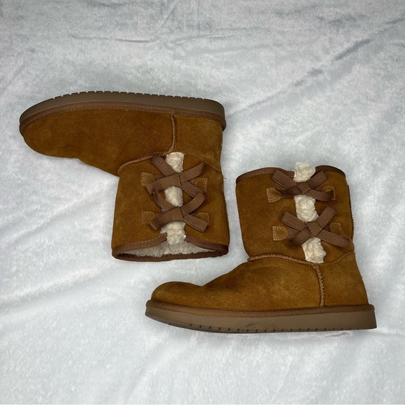 Koolaburra Other - Koolaburra by Uggs Boots Size 5 Big Girls